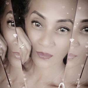 Meet your Posher, Sisi